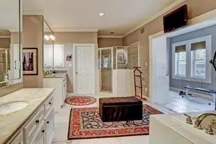 423 Marshall St, Houston, TX 77006 - Photo 16