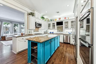 423 Marshall Street, Houston, TX 77006 - Photo 8