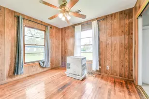 1220 Pecan St, Clute, TX 77531 - Photo 10