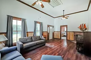 506 W Harris St, Kirbyville, TX 75956 - Photo 8