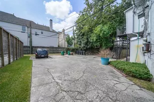 1517 Bonnie Brae St, Houston, TX 77006 - Photo 36