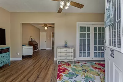 39 Regency Point, Conroe, TX 77356 - Photo 4