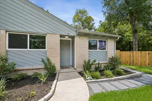 17 Oldstream Ct, The Woodlands, TX 77381 - Photo 6