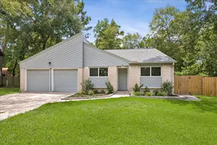 17 Oldstream Ct, The Woodlands, TX 77381 - Photo 1