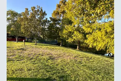 2609 Hughes Road, Dickinson, TX 77539 - Photo 18