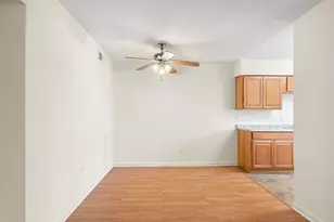 2828 61st St, Galveston, TX 77551 - Photo 4