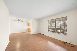 2828 61st St, Galveston, TX 77551 - Photo 2