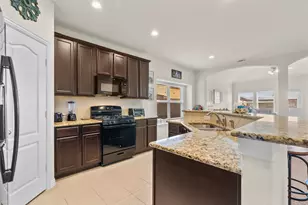 12601 S Shore Dr, Texas City, TX 77568 - Photo 8
