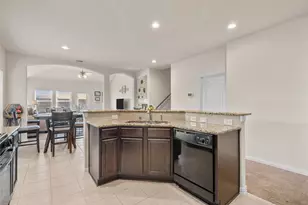 12601 S Shore Dr, Texas City, TX 77568 - Photo 10