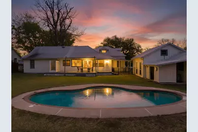 705 College Street, Montgomery, TX 77356 - Photo 2