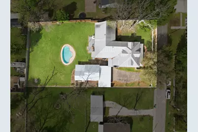 705 College Street, Montgomery, TX 77356 - Photo 2