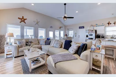 22321 Kennedy Drive, Galveston, TX 77554 - Photo 10