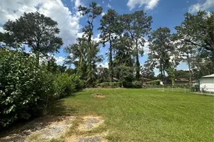 8213 Flintridge Dr, Houston, TX 77028 - Photo 1