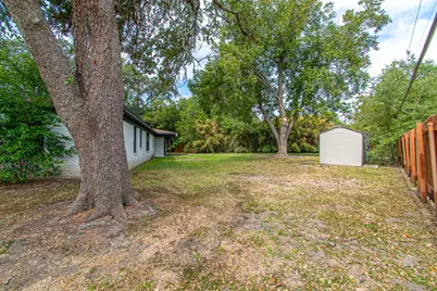 8 Coronado Circle, La Marque, TX 77568 - Photo 32