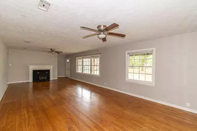 8 Coronado Circle, La Marque, TX 77568 - Photo 6