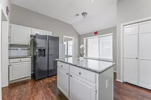 818 Maple Branch Ln, Pearland, TX 77584 - Photo 16