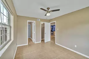 770 Memorial Mews St, Houston, TX 77079 - Photo 10