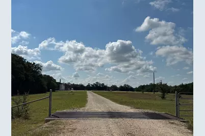 13115 Schoenemann Road, Carmine, TX 78932 - Photo 4