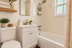 1 Sidney St, Houston, TX 77003 - Photo 4