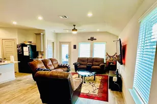 315 John House Ln, Rosharon, TX 77583 - Photo 8