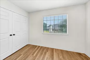 10917 Spruce Dr S, La Porte, TX 77571 - Photo 16