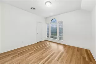10917 Spruce Dr S, La Porte, TX 77571 - Photo 14