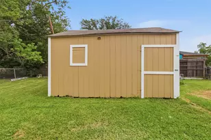 2307 Windsor Ln, Pasadena, TX 77506 - Photo 14