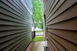 855 Mathis St, Houston, TX 77009 - Photo 2