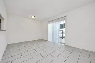 1701 Upland Dr, Houston, TX 77043 - Photo 4