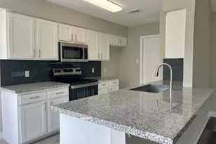 3801 Misty Cove Ct, Dickinson, TX 77539 - Photo 6