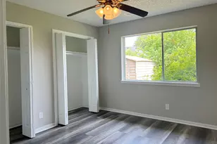 3801 Misty Cove Ct, Dickinson, TX 77539 - Photo 12
