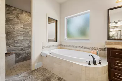 30 Beacons Light Place, Tomball, TX 77375 - Photo 22