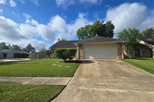 6934 Tara Dr, Richmond, TX 77469 - Photo 2