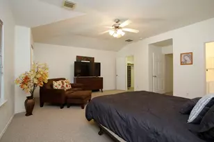 191 N Burberry Park Cir, The Woodlands, TX 77382 - Photo 18
