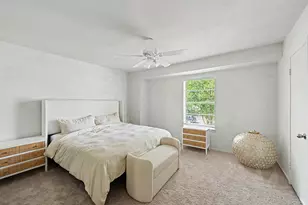 8211 Kingsbrook Rd, Houston, TX 77024 - Photo 16