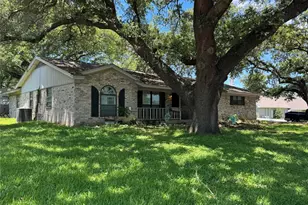 2000 Kirk Dr, Brenham, TX 77833 - Photo 2