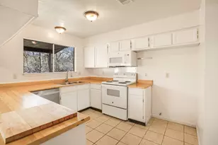 2019 Lake Creek Dr, Houston, TX 77339 - Photo 10