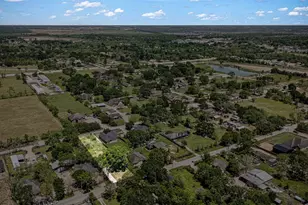 638 Cleo St, Fresno, TX 77545 - Photo 4