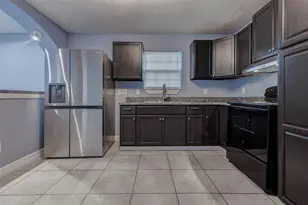 7118 Karen St, Houston, TX 77076 - Photo 8