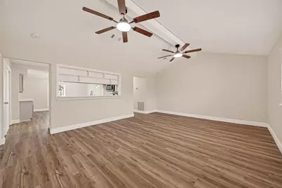 5401 Bayou Drive, Dickinson, TX 77539 - Photo 4