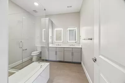 9757 Katy Freeway #823, Houston, TX 77024 - Photo 6