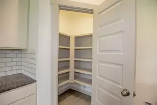 10610 Great Basin Dr, Rosharon, TX 77583 - Photo 8