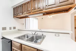 2120 Wilcrest Dr, Houston, TX 77042 - Photo 10