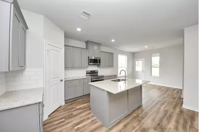 18714 Loom Drive, Conroe, TX 77306 - Photo 6