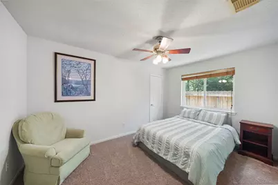 158 N Whistlers Bend Circle, The Woodlands, TX 77384 - Photo 24