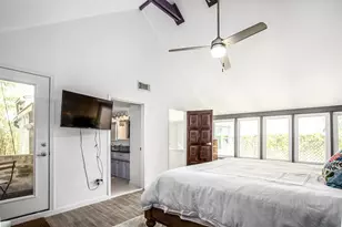 1942 Indiana St, Houston, TX 77019 - Photo 30