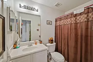 13134 Peppergate Ln, Houston, TX 77044 - Photo 20
