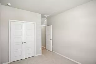 17307 Remington Mdws St, Waller, TX 77484 - Photo 4