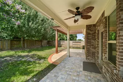 13515 Smith Lake Lane, Houston, TX 77044 - Photo 30