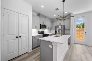 4612 Crown Grove Ln, Houston, TX 77018 - Photo 12